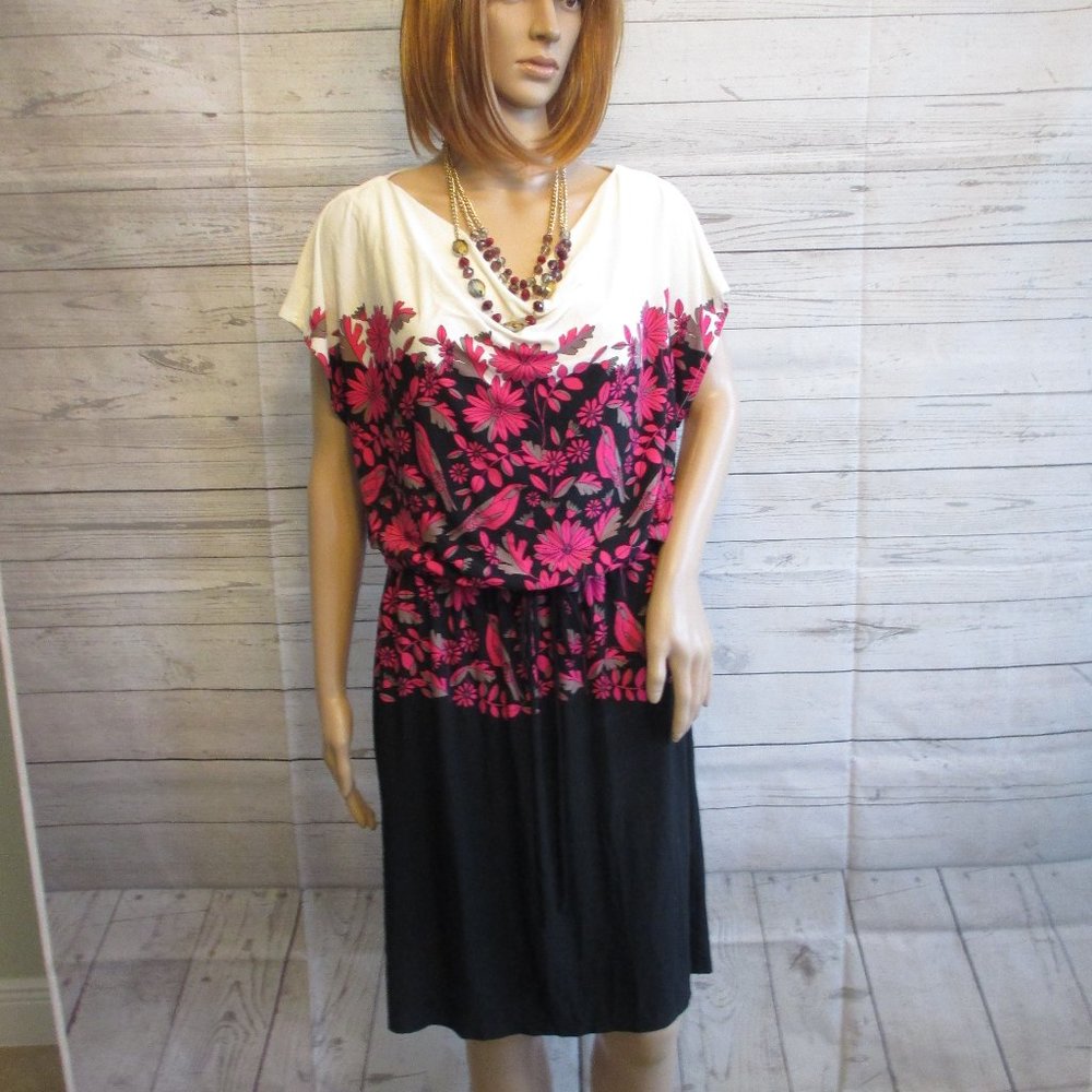 NWT - SUITE 7 pretty dress - sz 10 - MSRP $80.00